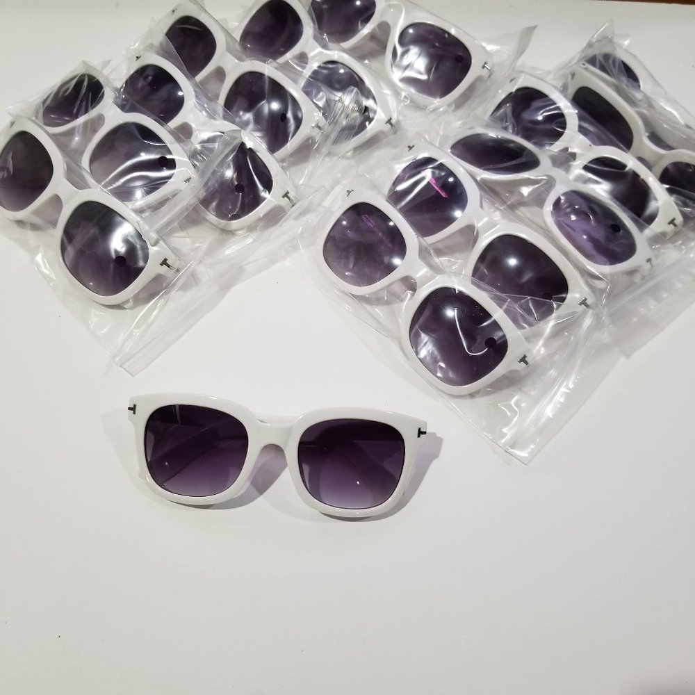 Lot of 13 white sunglasses Tom  Ford style